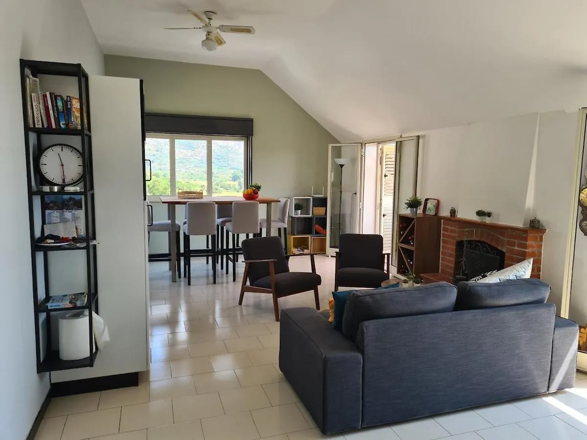 Apartment Casa Jacquelina, Luxe Appartement, Panoramahouses Calatabiano